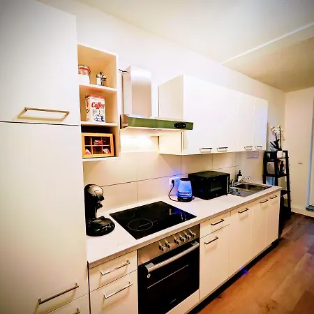 Sali Homes/moritz Apartment/5personen/modern/mit Kuche Und Balkon
